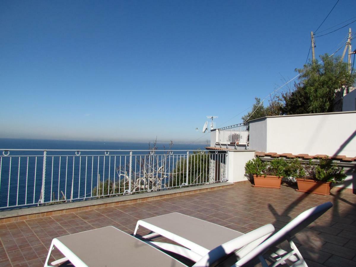 Villa D'Amare Capri View 马萨鲁布朗斯 外观 照片